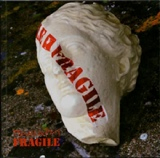 206948-Πανιάρας, Fragile